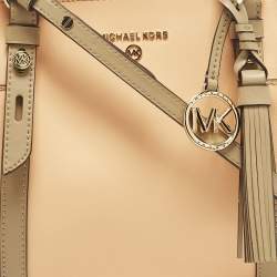 Pre Owned  حقيبة يد مايكل كورس سوليفان صغيرة جلد خوخي/بيج