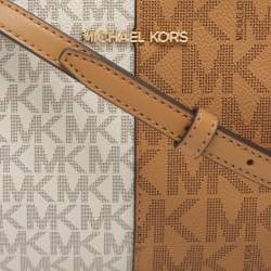 Pre Owned Michael Kors Jet Set Small Beige/Optic White Coated Signature Canvas Crossbody Bag