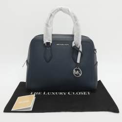 Pre Owned حقيبة مايكل كورس هيس جلد أزرق ساتشل