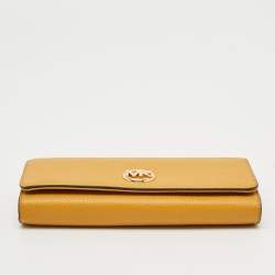 مملوكة مسبقًا Michael Kors Fulton Mustard Leather Continental Wallet