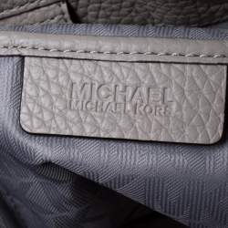 Pre Owned  MICHAEL Michael Kors Light Beige Leather Drawstring Hobo
