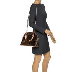 مملوكة مسبقًا حقيبة مايكل مايكل كورس إيمي دوم جلد لامعة ذهبية وردية ميتالك