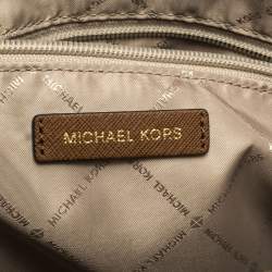 مملوكة مسبقًا حقيبة يد مايكل كورس سيارا كانفاس مقوى شهيرة بنية داكنة