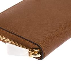 Pre Owned Michael Kors Brown Leather Jet Set Travel Continental Wallet