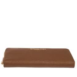 Pre Owned Michael Kors Brown Leather Jet Set Travel Continental Wallet