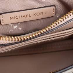 مملوكة مسبقًا حقيبة يد توتس مايكل كورس ميرسر جلد نقشة التمساح بيج