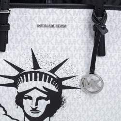 Pre Owned حقيبة يد توتس مايكل كورس نيو يورك سيتي كاريال كانفاس مقوى أسود/أبيض متوسطة