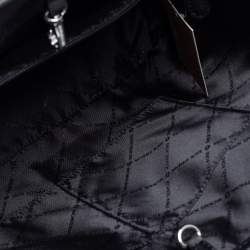 Pre Owned حقيبة يد توتس مايكل كورس نيو يورك سيتي كاريال كانفاس مقوى أسود/أبيض متوسطة