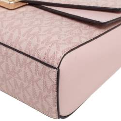 مملوكة مسبقًا Michael Kors Pink Signature Coated Canvas and Leather Medium Kinsley Shoulder Bag