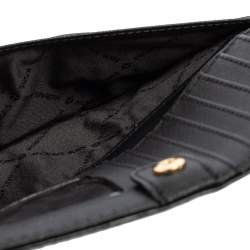 مملوكة مسبقًا محفظة مايكل كورس جلد سافيانو أسود ثنائية الطي