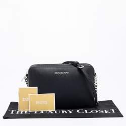 Pre Owned Michael Kors Black Leather Jet Set Crossbody Bag