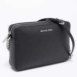 Pre Owned Michael Kors Black Leather Jet Set Crossbody Bag