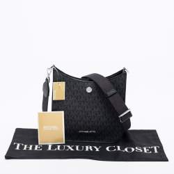 Pre Owned Michael Kors Black Signature Coated Canvas  Briley Messenger Bag