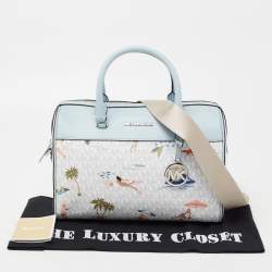 Pre Owned Michael Kors Blue/White Printed Coated Canvas And Leather Medium Jet Set Girls Duffle Bag