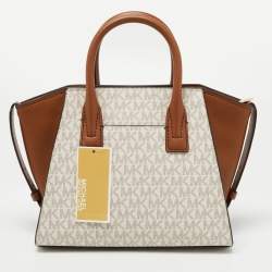مملوكة مسبقًا Michael Kors Brown/Off White Signature Coated Canvas and Leather Avril Satchel