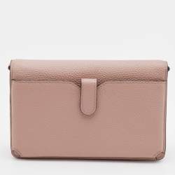 مملوكة مسبقًا Michael Kors Blush Pink Leather Wallet On Strap