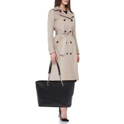 مملوكة مسبقًا Michael Kors Black Leather Medium Jet Set Travel Chain Tote