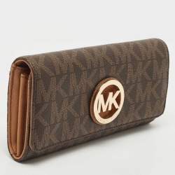 Pre Owned Michael Kors Beige/Brown Signature Coated Canvas Fulton Flap Continental Wallet