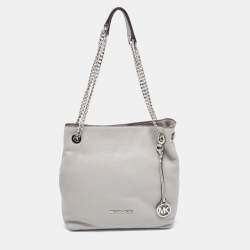 مملوكة مسبقًا Michael Kors Grey Leather Medium Jet Set Chain Shoulder Bag