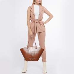 مملوكة مسبقًا Michael Kors Brown Croc Embossed Leather Izzy Tote