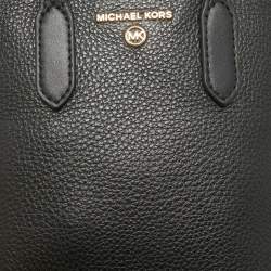 Pre Owned Michael Kors Black Leather Extra Small Sinclair Tote