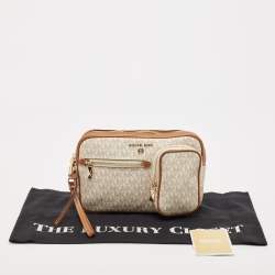 Michael Kors Beige/Brown Signatur Canvas Jet Set Travel Wristlet Pouch