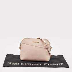 Pre Owned Michael Kors Light Pink Leather Jet Set Travel Dome Crossbody Bag