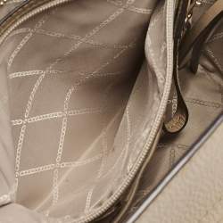 مملوكة مسبقًا Michael Kors Beige Leather Medium Studded Carine Tote