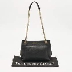 Pre Owned Michael Kors Black Leather Jet Set Chain Shoulder Bag