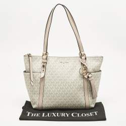 Pre Owned Michael Kors White/Pink Signature Coated Canvas Medium Sullivan Tote