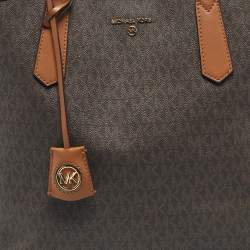 مملوكة مسبقًا Michael Kors Brown Signature Coated Canvas and Leather Jane Tote