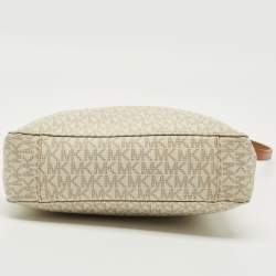 Pre Owned Michael Kors White/Tan Signature Coated Canvas Jet Set Travel Messenger Bag