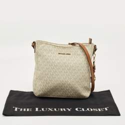 Pre Owned Michael Kors White/Tan Signature Coated Canvas Jet Set Travel Messenger Bag