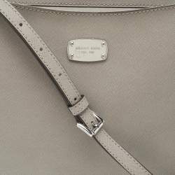 Pre Owned Michael Kors Grey Leather Large Jet Set Travel Messenger Bag