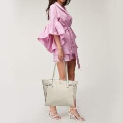 Pre Owned Michael Kors Cream/Beige Signature Coated Canvas Carmen Tote