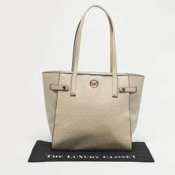 Pre Owned Michael Kors Cream/Beige Signature Coated Canvas Carmen Tote