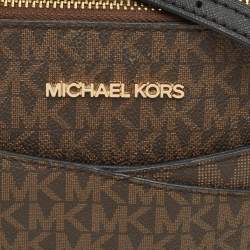 Pre Owned حقيبة كروس مايكل كورس جيت سيت دوم قماش مغطى بتوقيع بني داكن