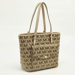 Pre Owned Michael Kors Beige Signature Canvas and Leather Jet Set Pocket Tote