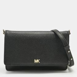 Pre Owned Michael Kors Black Leather Mott Wallet on Strap
