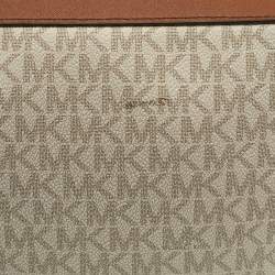 مملوكة مسبقًا Michael Kors Jet Set Camera Brown/Off White Signature Coated Canvas and Leather Crossbody Bag