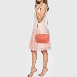 مملوكة مسبقًا Michael Kors Jet Set Camera Peach Leather Crossbody Bag