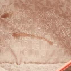 مملوكة مسبقًا Michael Kors Jet Set Camera Peach Leather Crossbody Bag