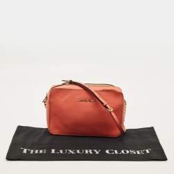 مملوكة مسبقًا Michael Kors Jet Set Camera Peach Leather Crossbody Bag