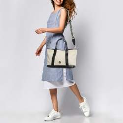 مملوكة مسبقًا حقيبة مايكل كورس لويزا وسط كانفاس أسود/طبيعي وجلد صناعي