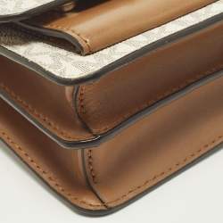 مملوك ة مسبقًا Michael Kors Jade White/Brown Signature Coated Canvas and Leather Shoulder Bag