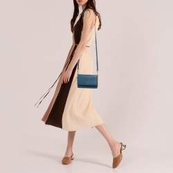 مملوكة مسبقًا حقيبة كروس موبايل مايكل كورس موت جلدية زرقاء