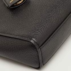 مملوكة مسبقًا حقيبة كروس بودي مايكل كورس سينكلير جلد أسود صغيرة جدًا