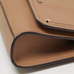 Pre Owned حقيبة كلتش مايكل كورس سلسلة هايز جلد بني صغير