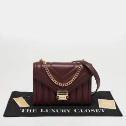 مملوكة مسبقًا حقيبة كتف مايكل كورس ويتني متوسطة جلد مبطن نبيذي بقلّاب