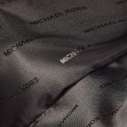 Pre Owned محفظة مايكل كورس أديل مرصعة جلد أسود معصم للهاتف